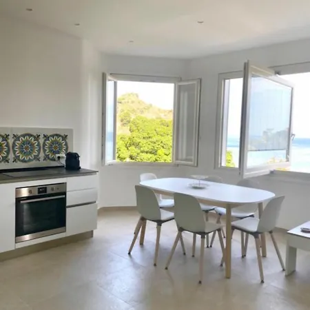 Paradisea Guillhome Taormina